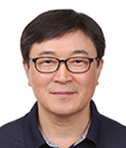 김동혁 교수